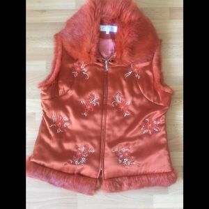 Real fur ( removable) silk vest